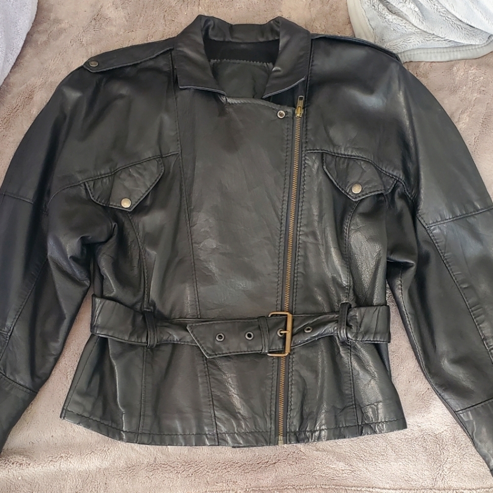 100% Leather Vintage Moto Jacket Women's MADE IN CANADA 🇨🇦 Rare Find 🖤